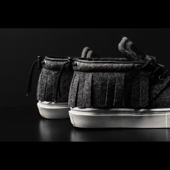 Clear Weather One-O-One Mid-Top Fashion Sneakers - Picture 2 of 7